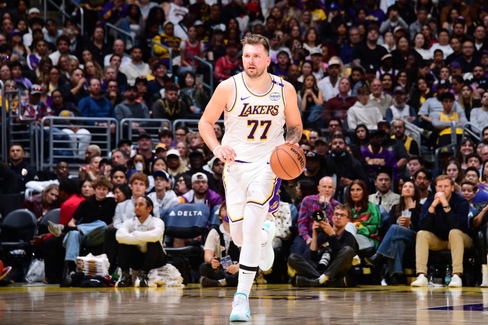 足球国足队长发声：我们不会放弃任何一场比赛